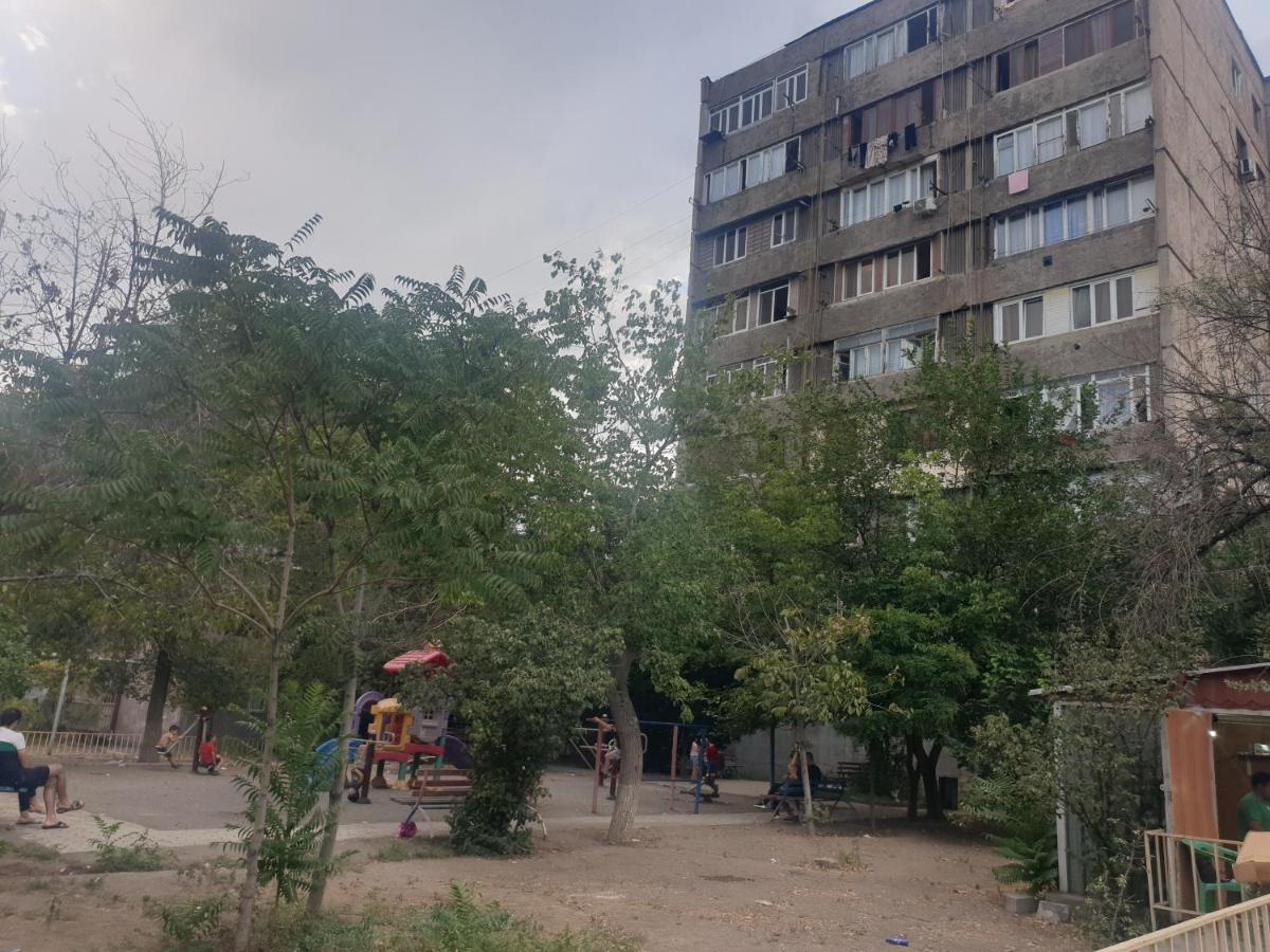 Sunny Apartment Close To Erebuni Mall Ереван Экстерьер фото