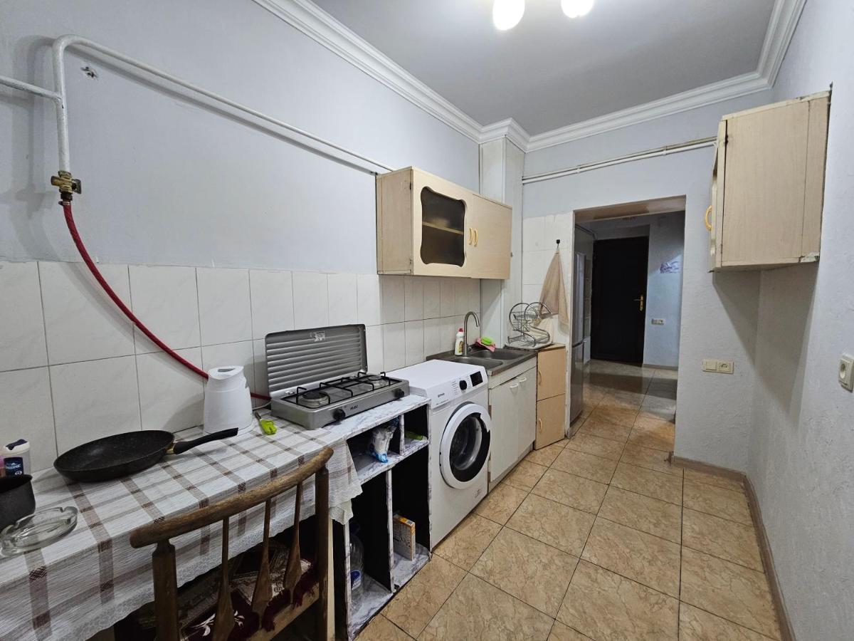Sunny Apartment Close To Erebuni Mall Ереван Экстерьер фото